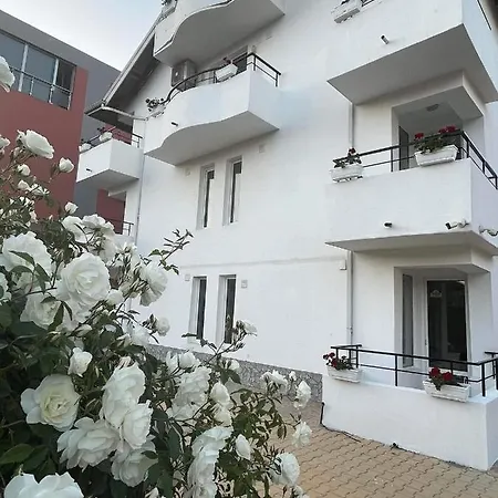 Хотел Canavan'S - Beach - 200 Meters Away, Free Parking And Wifi 4*