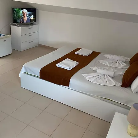 Konukevi Canavan's 3*