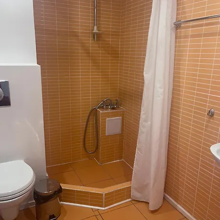 Хотел Canavan'S - Beach - 200 Meters Away, Free Parking And Wifi 4*