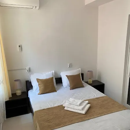 Хотел Canavan'S - Beach - 200 Meters Away, Free Parking And Wifi Pensjonat Rawda